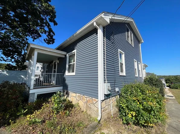 46 County St, Blackstone, MA 01504