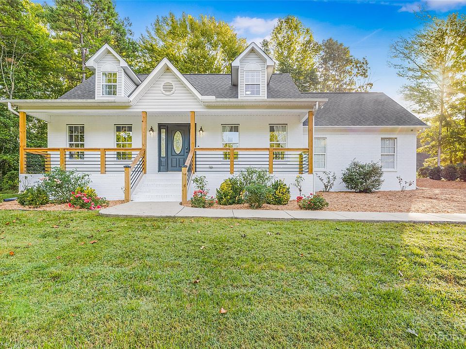 1st image of 110 High Shoals Ln