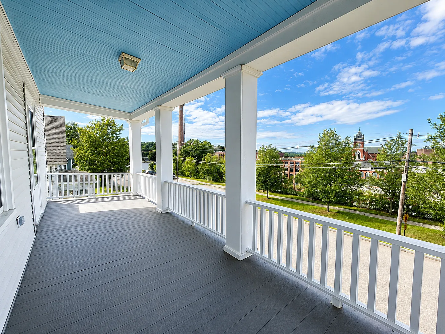 2 bed, 1300 sqft, $2,000 — Photo 1