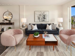 559 McGraw St APT 403, Seattle, WA 98109