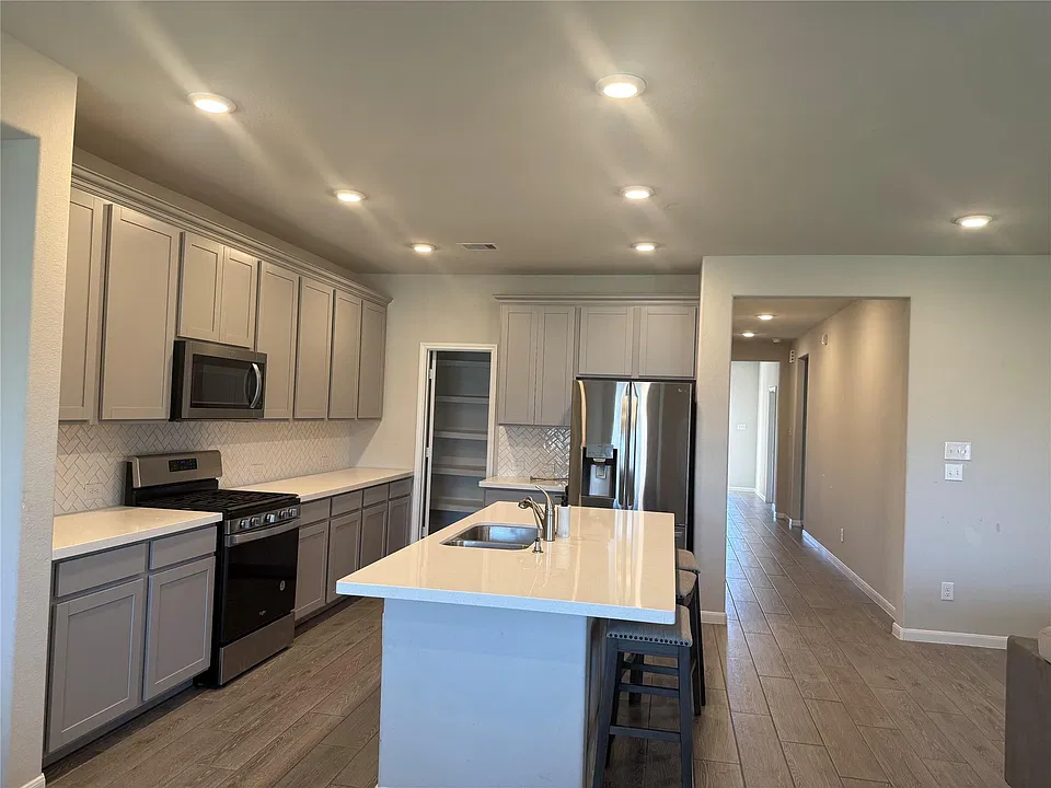 4627 Salado Falls Ct
