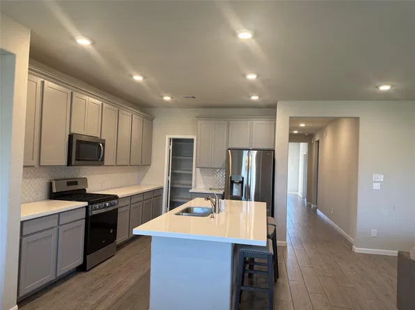 4627 Salado Falls Ct, Baytown, TX 77521