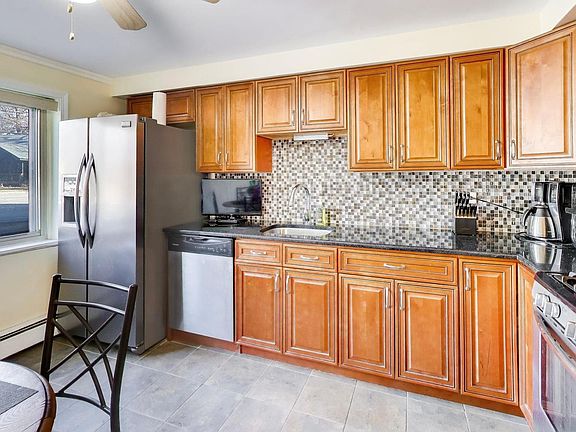 3rd image of 7410 W 111th St APT 310