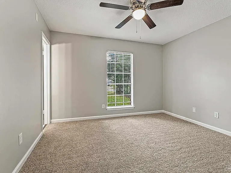 7056 Santa Barbara St — Photo 21