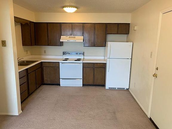 5th image of 2223 Missouri Ave APT 16
