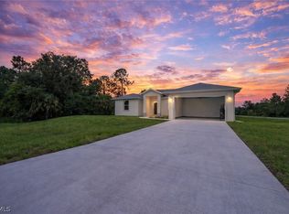 3407 E 5th St, Lehigh Acres, FL 33972
