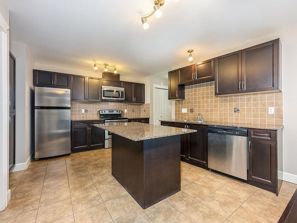 1st image of 12088 75a Ave #311