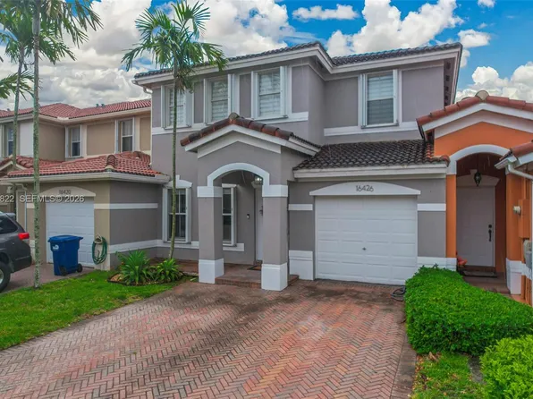 16426 SW 48th Ter, Miami, FL 33185