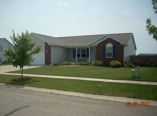 1213 Lois Ln, Saint Johns, MI