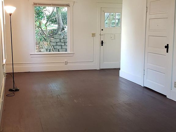 2nd image of 1019 N Garden St #A