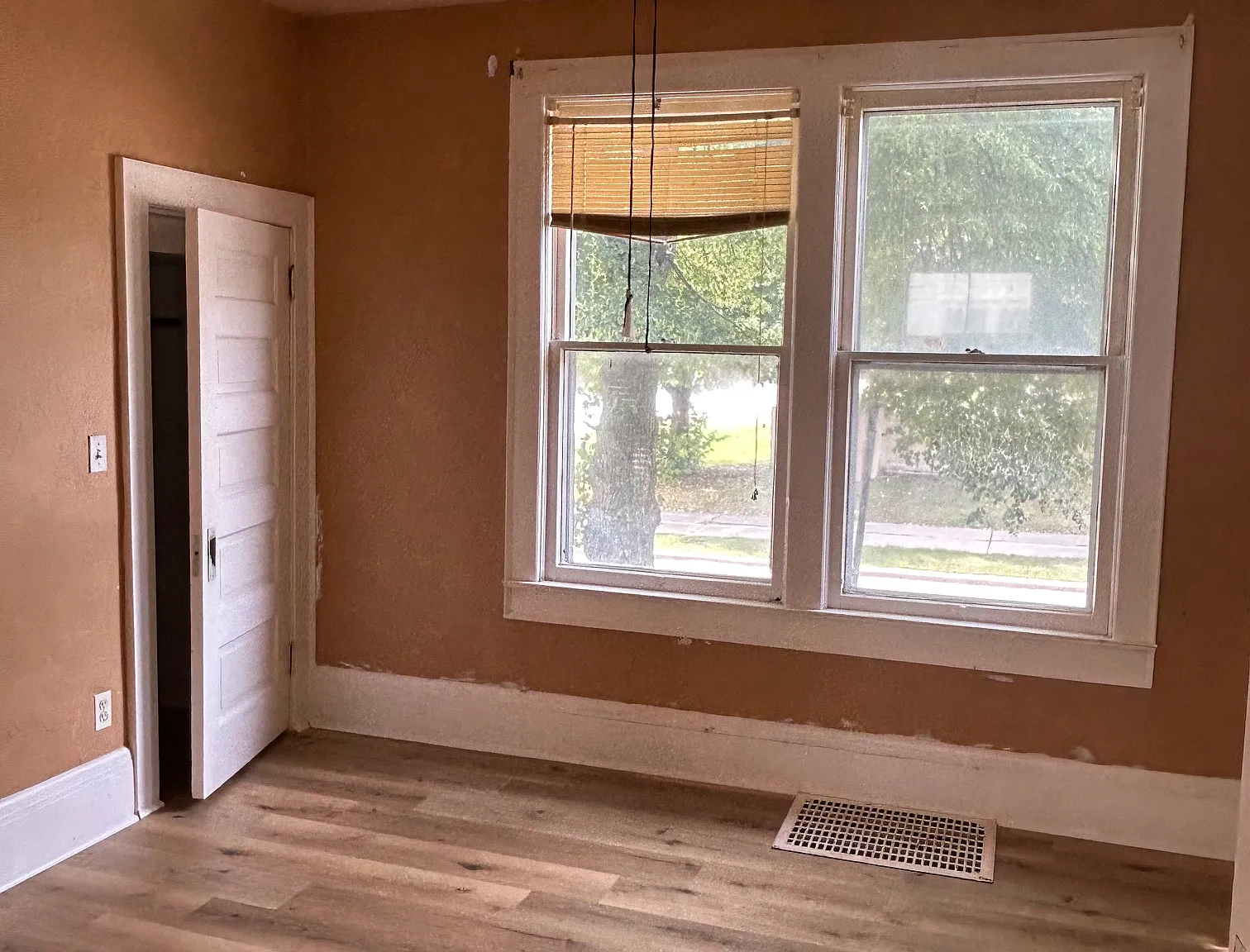 2 bed, 1212 sqft, $1,400 — Photo 3