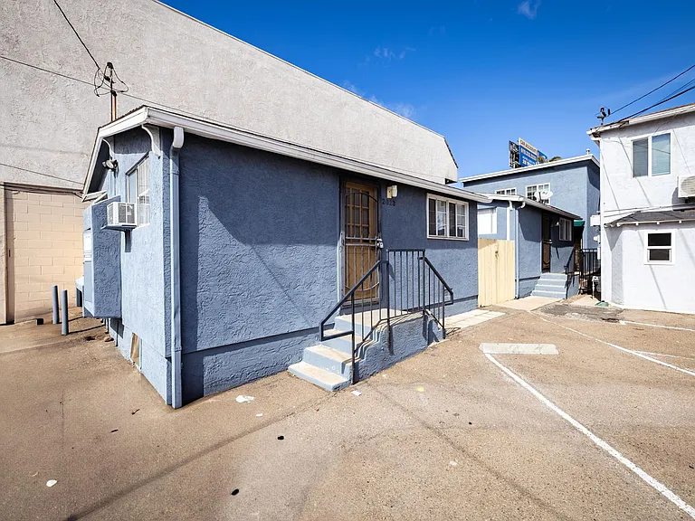 2021 Garnet Ave — Photo 5