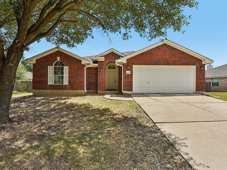 11809 Dunfries Ln — Photo 4