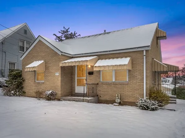 979 6th St, Beaver, PA 15009