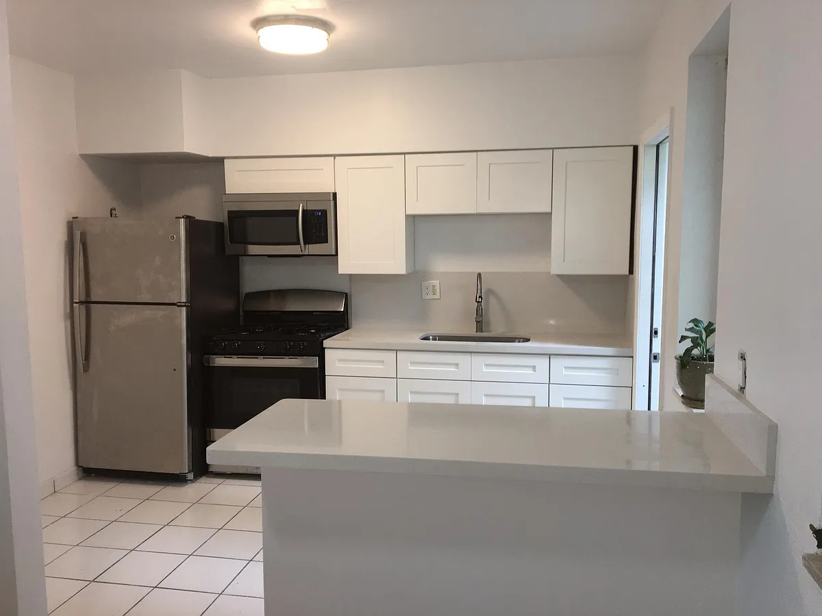 kitchen - 1450 16th St #3
