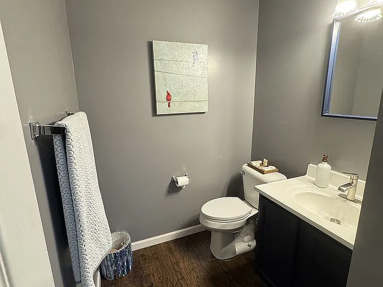401 Heritage Commons Cir — Photo 25