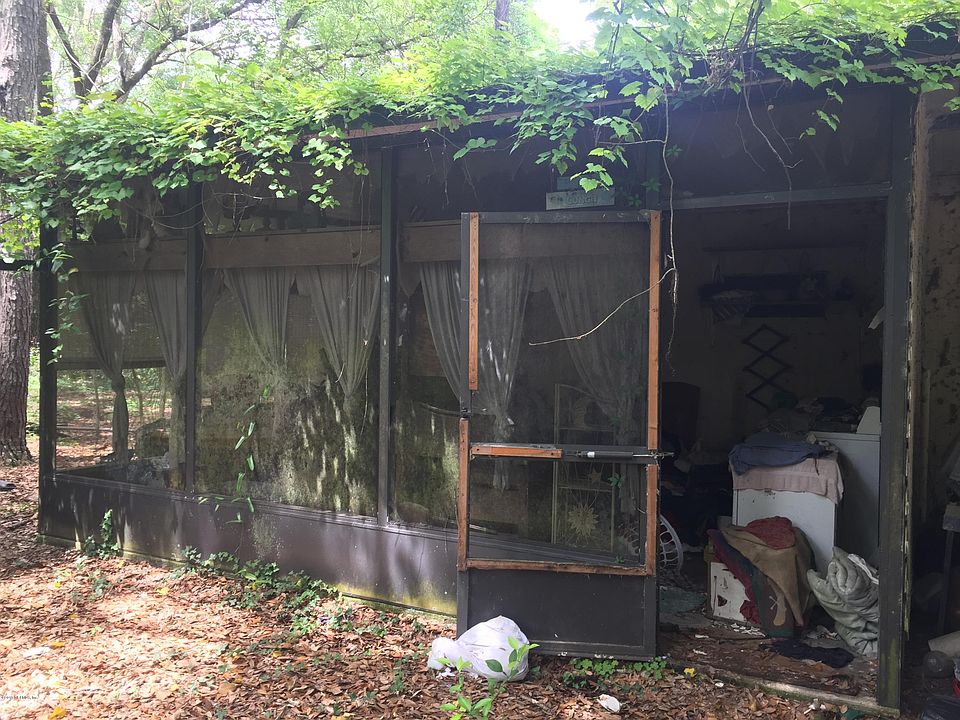2nd image of 907 Maltas Ave