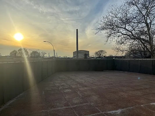 Rented by Alexiou Realty | media 3