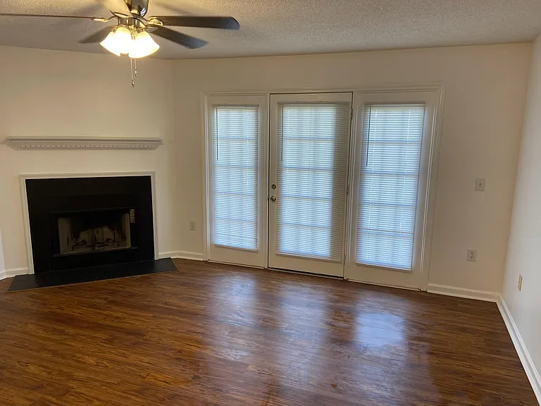 501 Pelham Square Way #501 — Photo 4