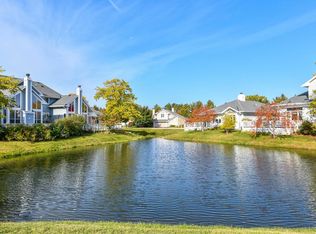 14284 W Waters Way, New Berlin, WI 53151