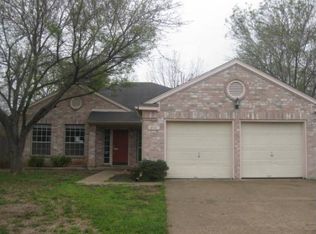 2111 Logan Dr, Round Rock, TX 78664