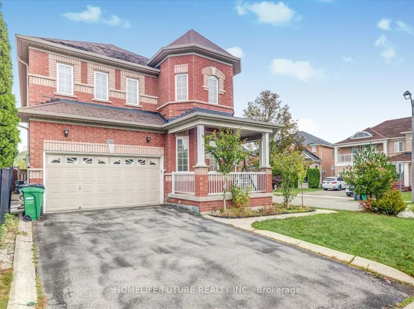 2 Tovey Ter, Brampton, ON L6R 3E6