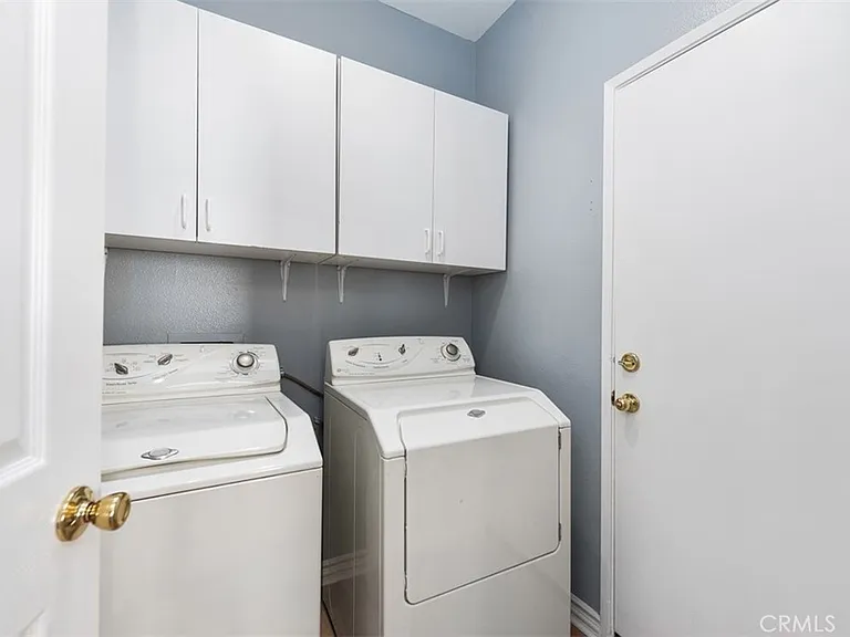 437 N Castletown #C — Photo 30