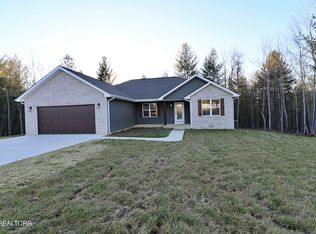 654 Taylon Ln, Oneida, TN 37841