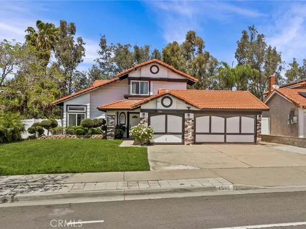 1385 Cresta Rd, Corona, CA 92879