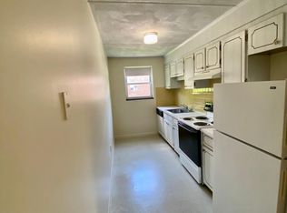 181 Lexington St APT 17, Auburndale, MA 02466