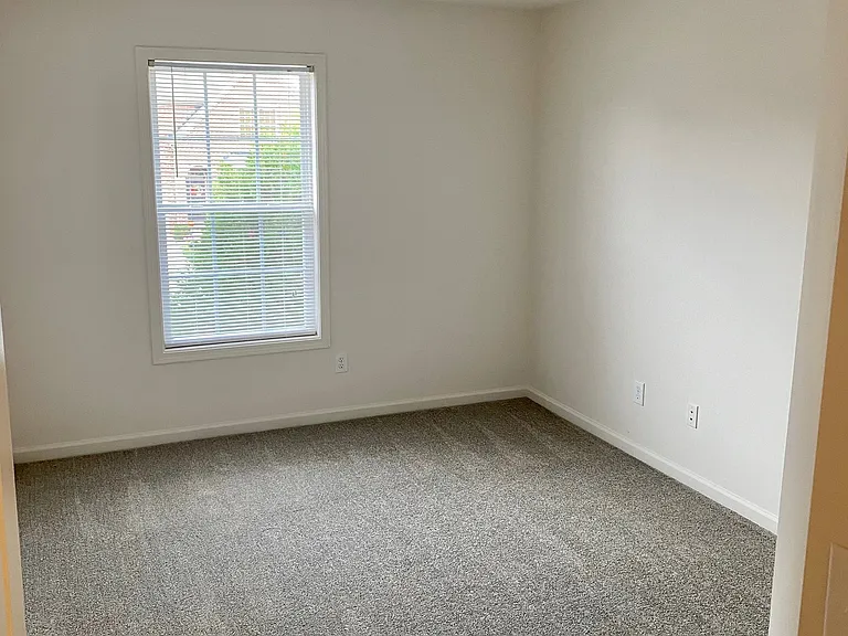 Waveland Townhomes — Photo 11
