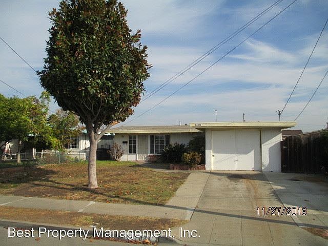 1st image of 27834 Tampa Ave
