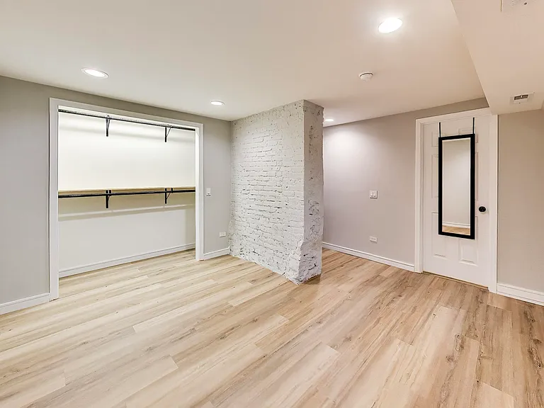 824 N Maplewood Ave #G — Photo 9