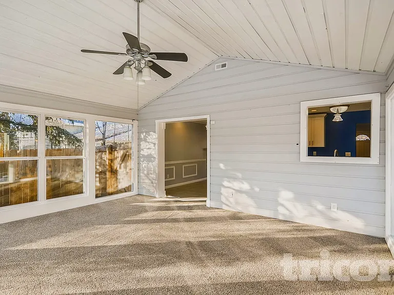 3222 Greenwood Cir — Photo 15