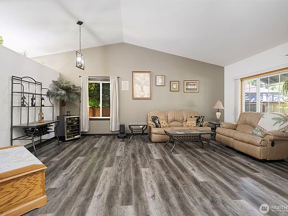 5th image of 6011 205th Avenue E