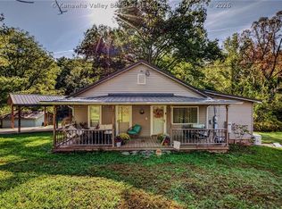 13422 Jerrys Run Rd, Apple Grove, WV 25502