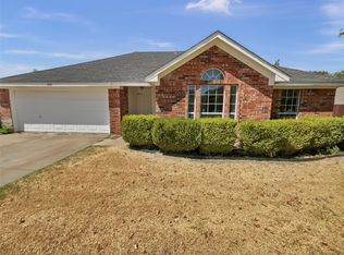 1329 Ridge Dr, Midlothian, TX 76065