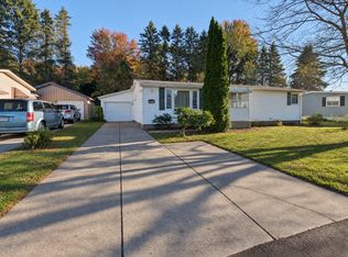 4461 S Park Ln, Erie, PA 16506