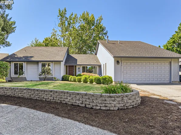 20856 NW Yoncalla Ct, Portland, OR 97229