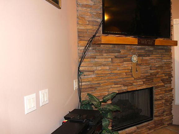 5th image of 127 Willow Lake Dr