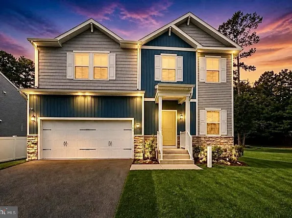 101 Sandpiper Ln, Tuckerton, NJ 08087