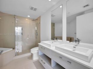 45 SW 9th St APT 2101, Miami, FL 33130