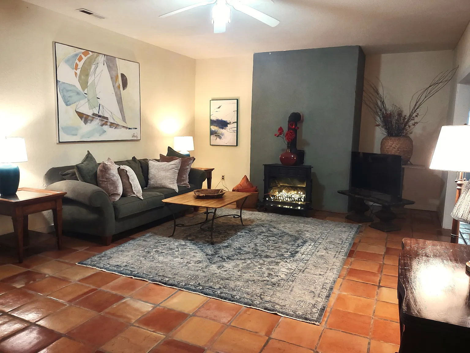 2 bed, 1200 sqft, $1,650 — Photo 2