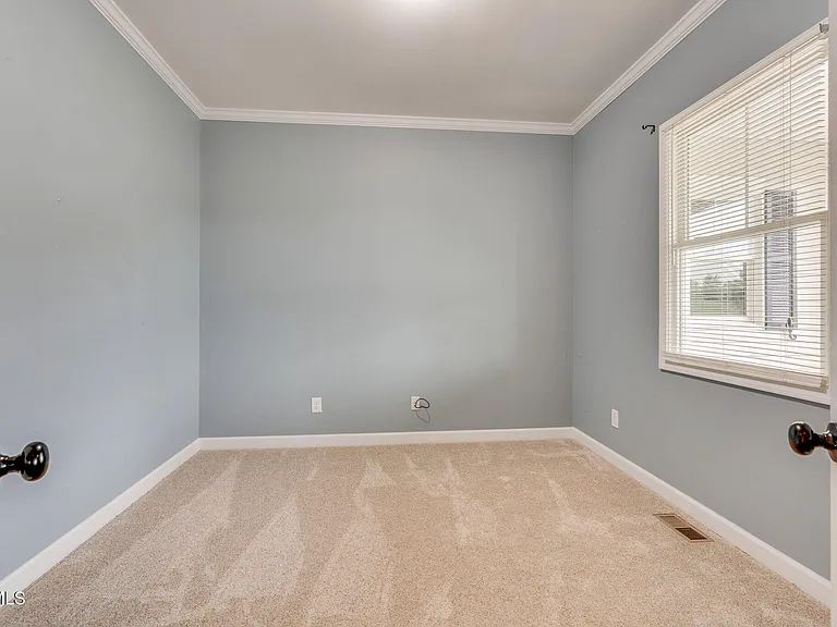 707 Victoria Lee Way — Photo 5