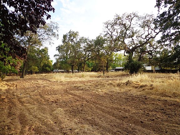 4th image of 7904 Fair Oaks Blvd