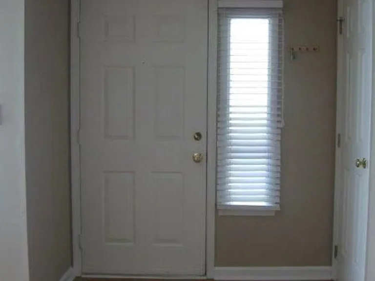 6111 Sunpointe Dr #201 — Photo 5