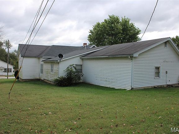 3rd image of 307 S Washington St