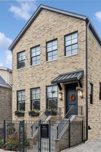 2212 W Charleston St, Chicago, IL, 60647