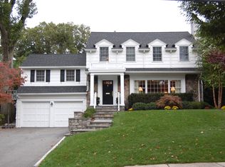 731 Parsons Rd, Ridgewood, NJ 07450