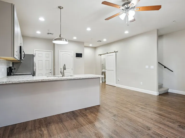 1406 W Main St #116 — Photo 7